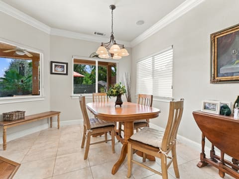 Photograph 18 of 1318 Bonhurst Dr