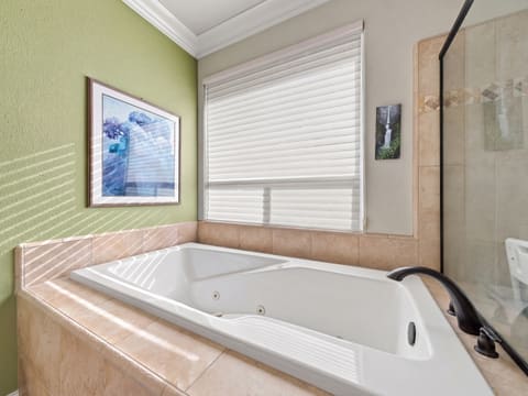 Photograph 23 of 1318 Bonhurst Dr